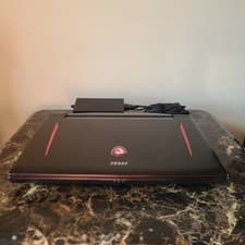 MSI GT73VR 7RE TITAN  GAMING LAPTOP CORE i7-7820HK 32GB RAM GTX 1070 256-1TB