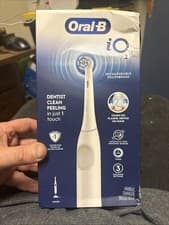 Oral-B iO Series 2 Rechargeable White Toothbrush Brand New SEALED