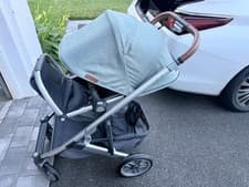 Uppababy Cruz Stroller - Excellent condition and clean, ready to go!