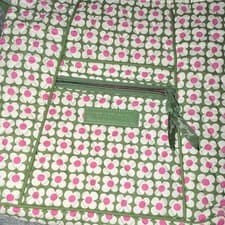 Vera Bradley Floral Shoulder Bag Zip Closure Inner/Outer Pockets