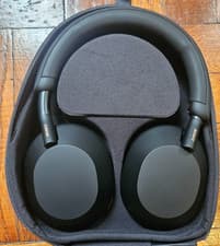 Sony WH-1000XM5 Wireless Noise Canceling Headphones - Black Used Few times